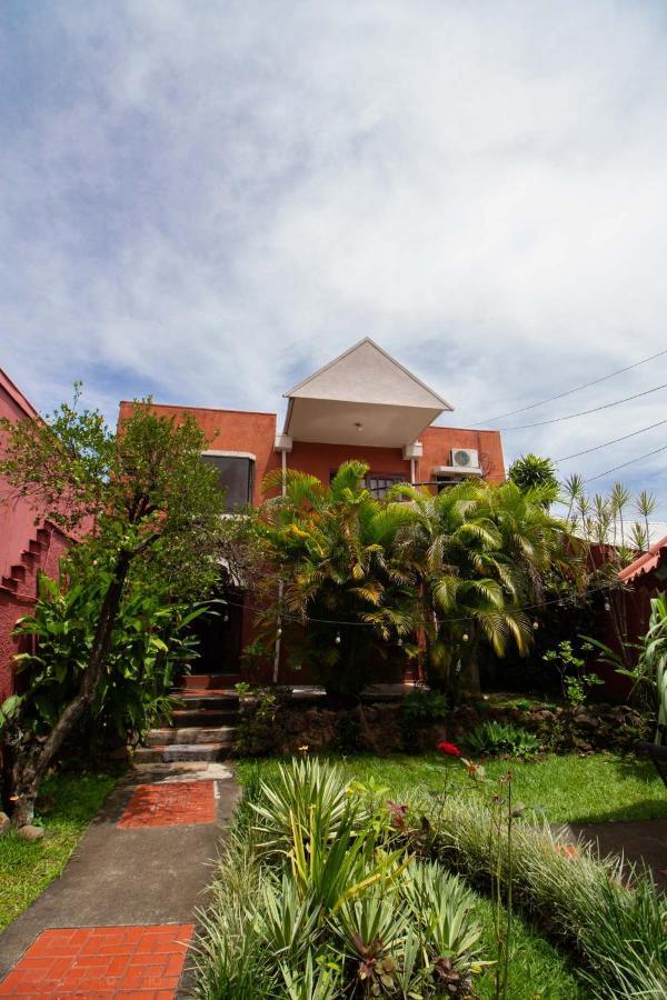 Hotel Boruka Bnb à Alajuela Extérieur photo
