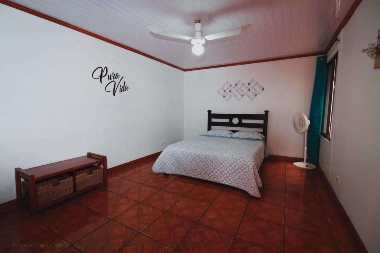Hotel Boruka Bnb à Alajuela Extérieur photo