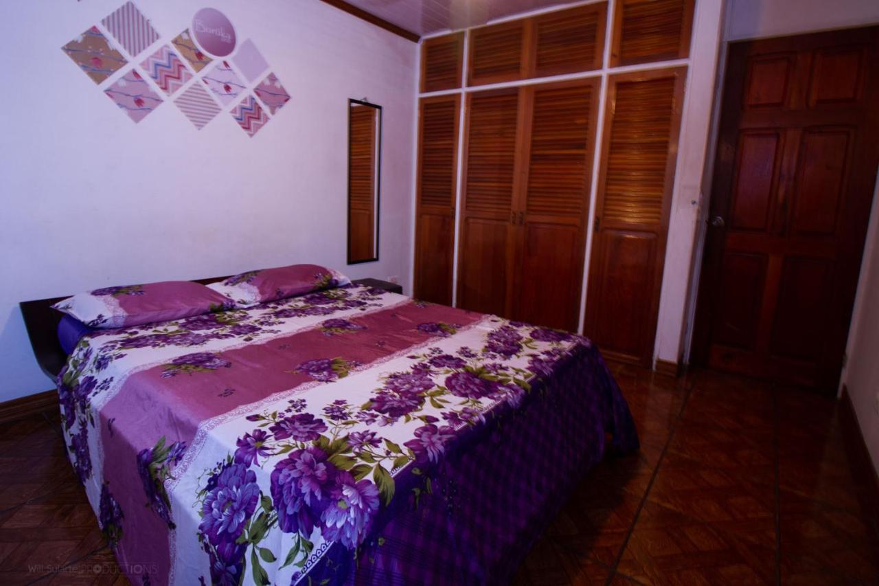 Hotel Boruka Bnb à Alajuela Extérieur photo